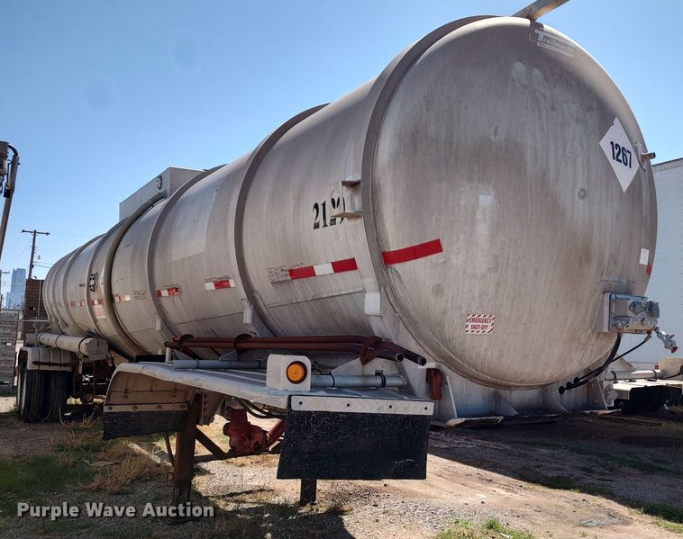 image for item JO9540 1993 Trailmaster Tanks  tank trailer