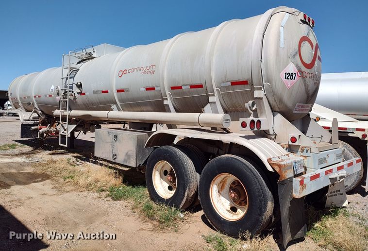 image for item JO9540 1993 Trailmaster Tanks  tank trailer