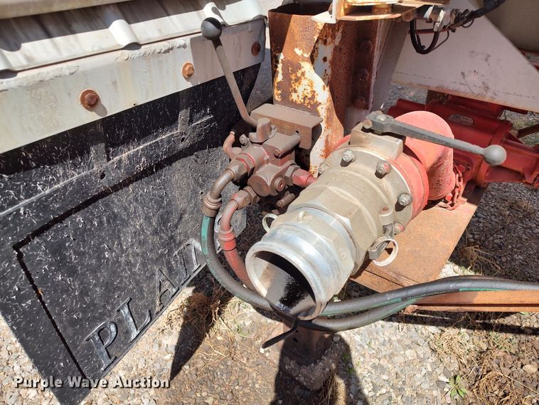 image for item JO9540 1993 Trailmaster Tanks  tank trailer