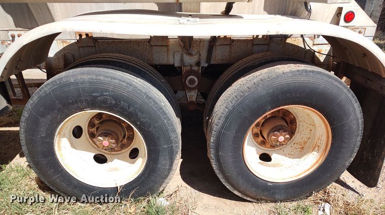 image for item JO9540 1993 Trailmaster Tanks  tank trailer