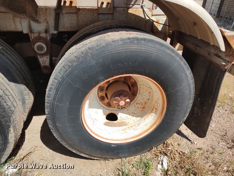 image for item JO9540 1993 Trailmaster Tanks  tank trailer