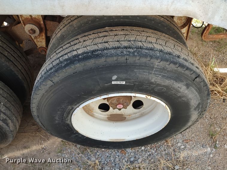 image for item JO9540 1993 Trailmaster Tanks  tank trailer