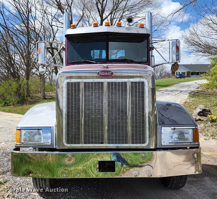 image for item KE9849 1998 Peterbilt 377  semi truck