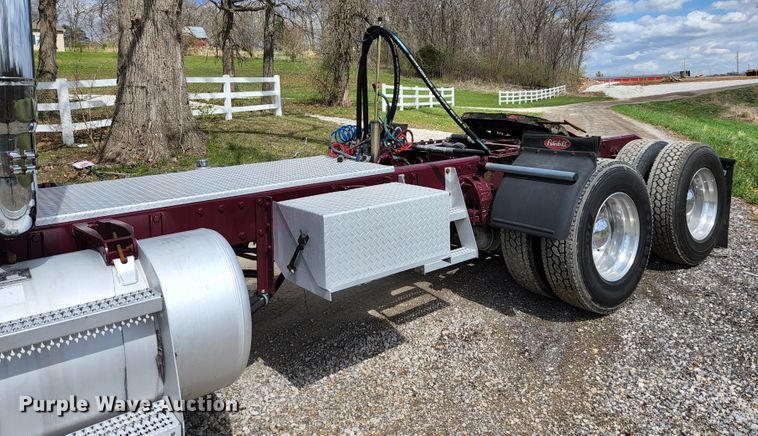 image for item KE9849 1998 Peterbilt 377  semi truck