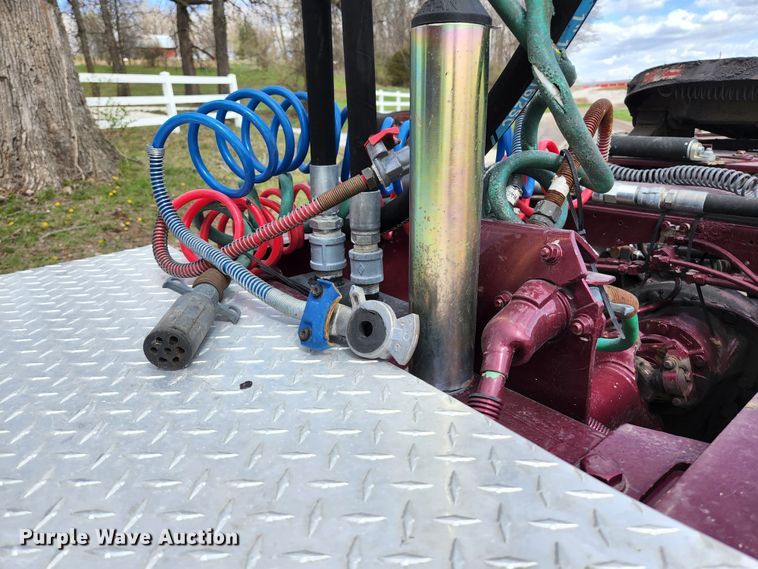 image for item KE9849 1998 Peterbilt 377  semi truck