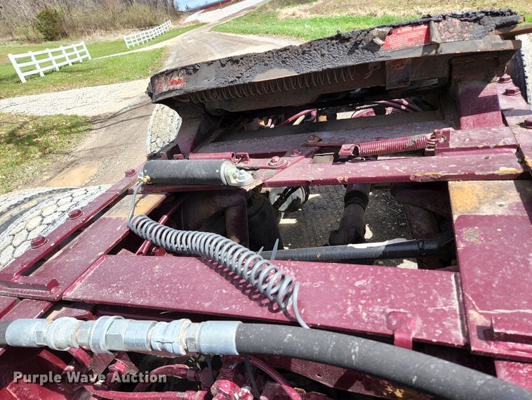 image for item KE9849 1998 Peterbilt 377  semi truck