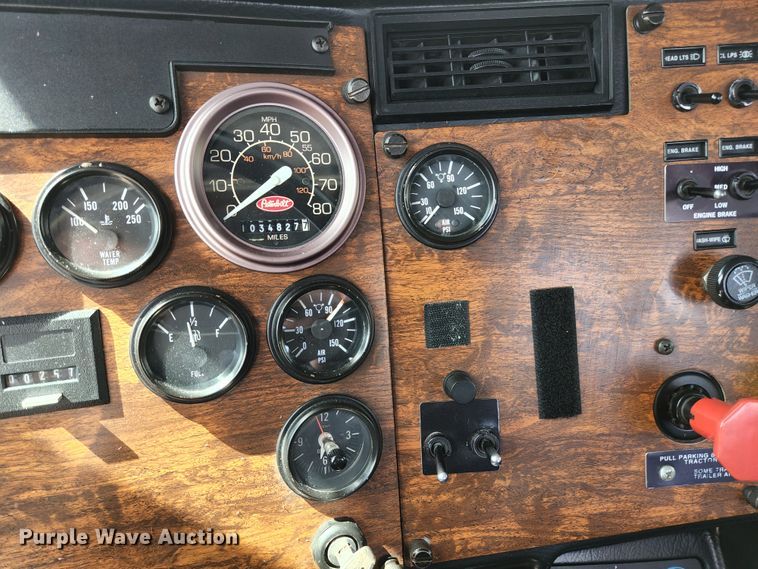 image for item KE9849 1998 Peterbilt 377  semi truck