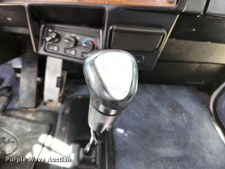 image for item KE9849 1998 Peterbilt 377  semi truck