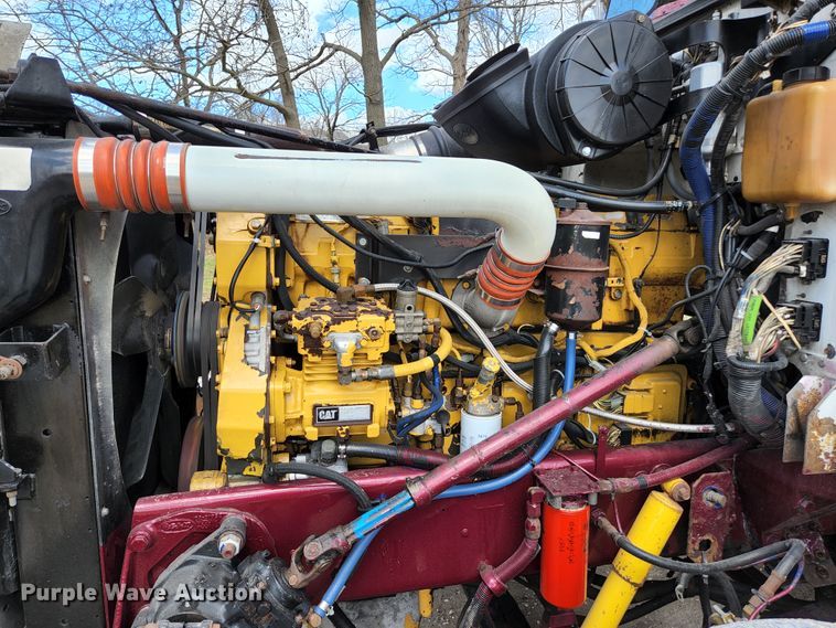 image for item KE9849 1998 Peterbilt 377  semi truck