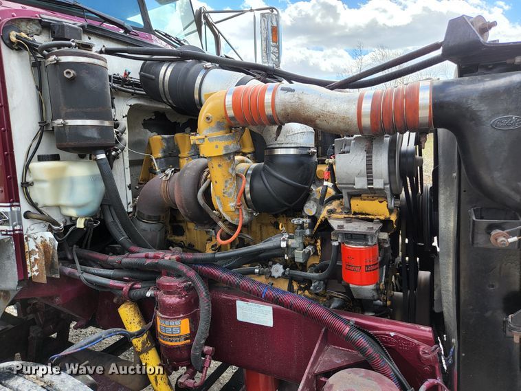 image for item KE9849 1998 Peterbilt 377  semi truck