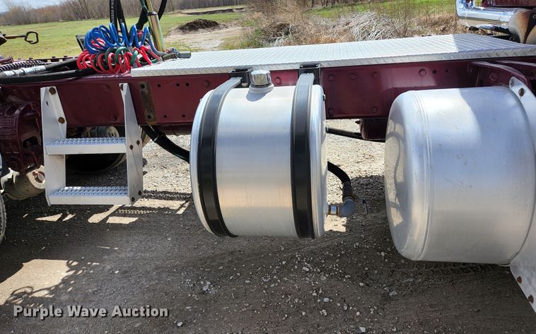 image for item KE9849 1998 Peterbilt 377  semi truck