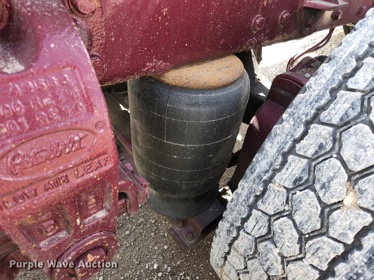 image for item KE9849 1998 Peterbilt 377  semi truck