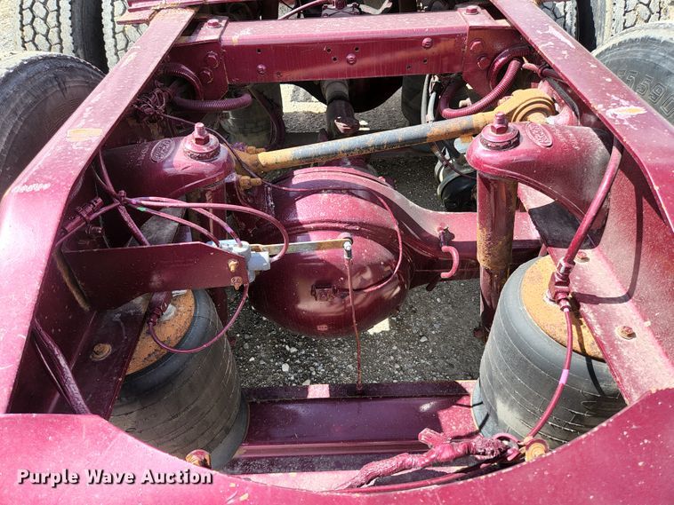 image for item KE9849 1998 Peterbilt 377  semi truck