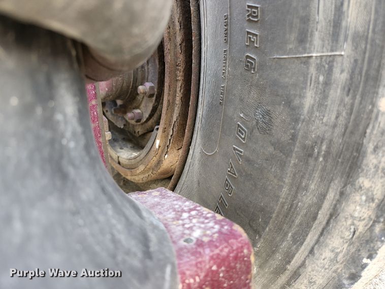 image for item KE9849 1998 Peterbilt 377  semi truck