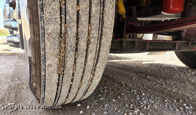 image for item KE9849 1998 Peterbilt 377  semi truck