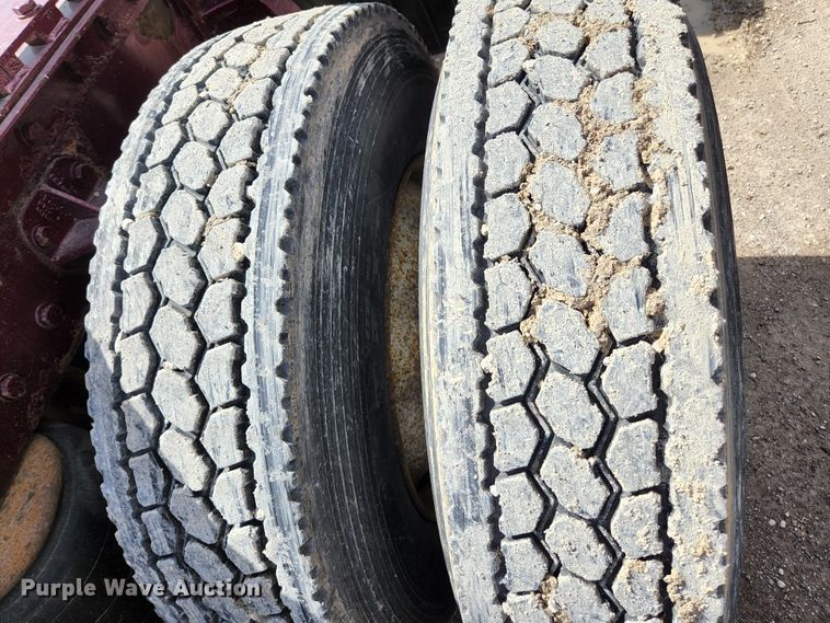 image for item KE9849 1998 Peterbilt 377  semi truck