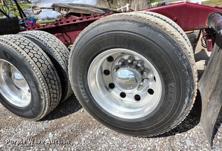 image for item KE9849 1998 Peterbilt 377  semi truck