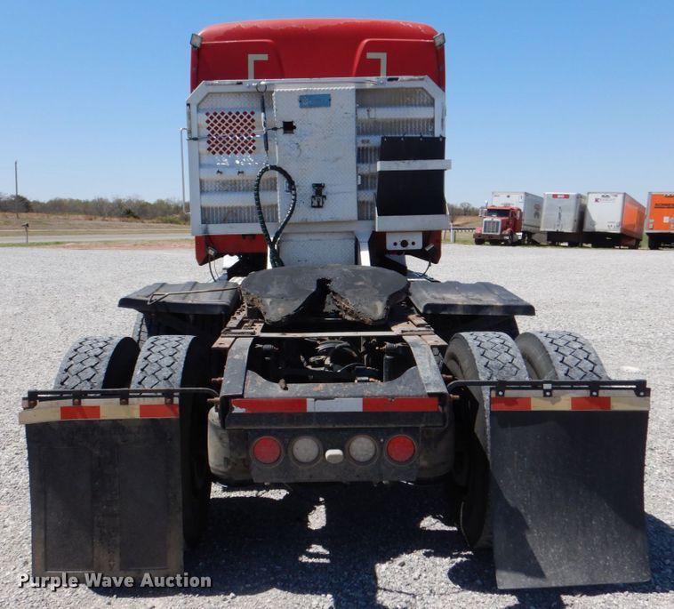 image for item KP9178 2004 Mack CX613  semi truck