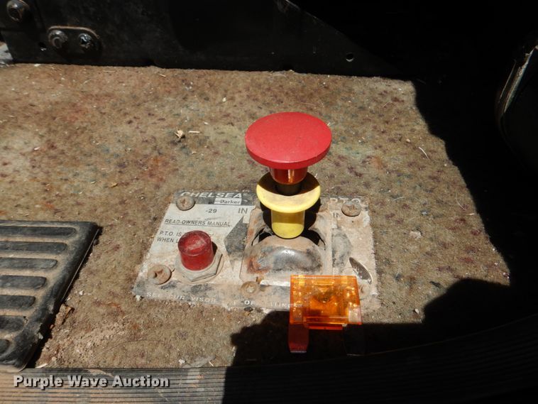 image for item KP9178 2004 Mack CX613  semi truck