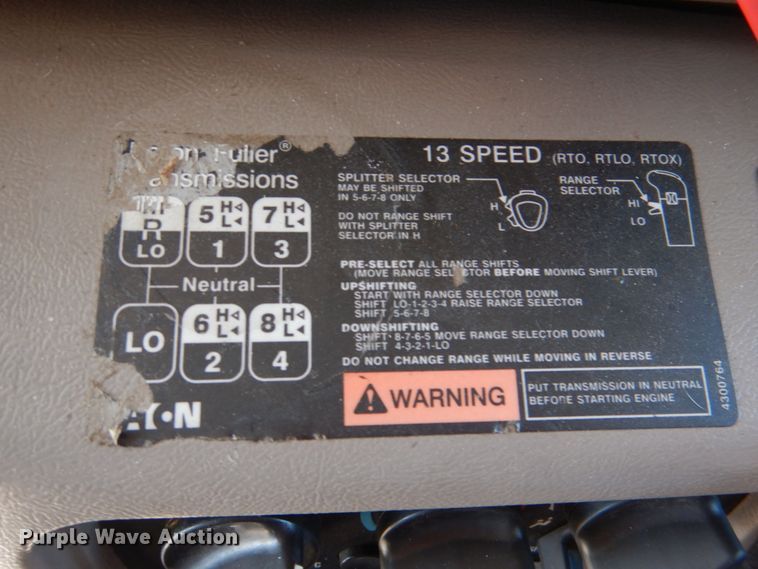 image for item KP9178 2004 Mack CX613  semi truck