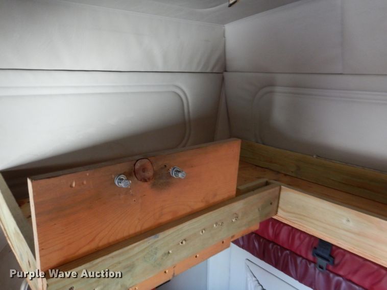 image for item KP9178 2004 Mack CX613  semi truck