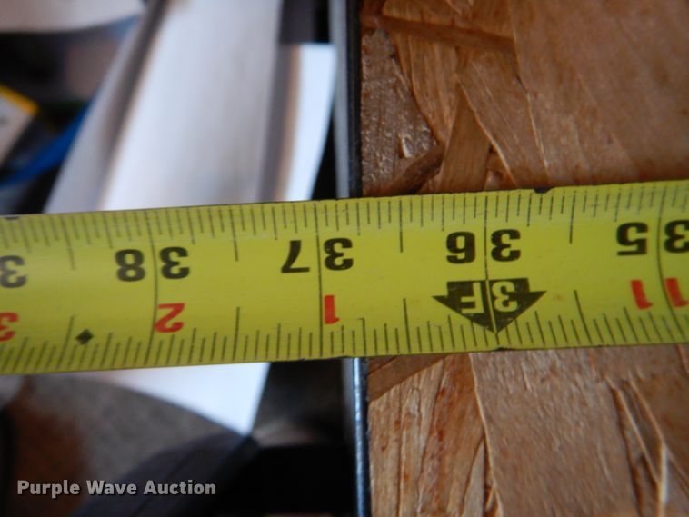 image for item KP9178 2004 Mack CX613  semi truck