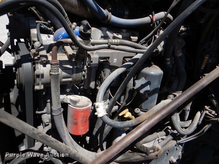 image for item KP9178 2004 Mack CX613  semi truck