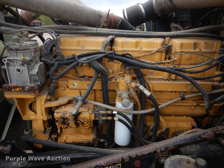 image for item KP9193 2000 Kenworth W900B  semi truck