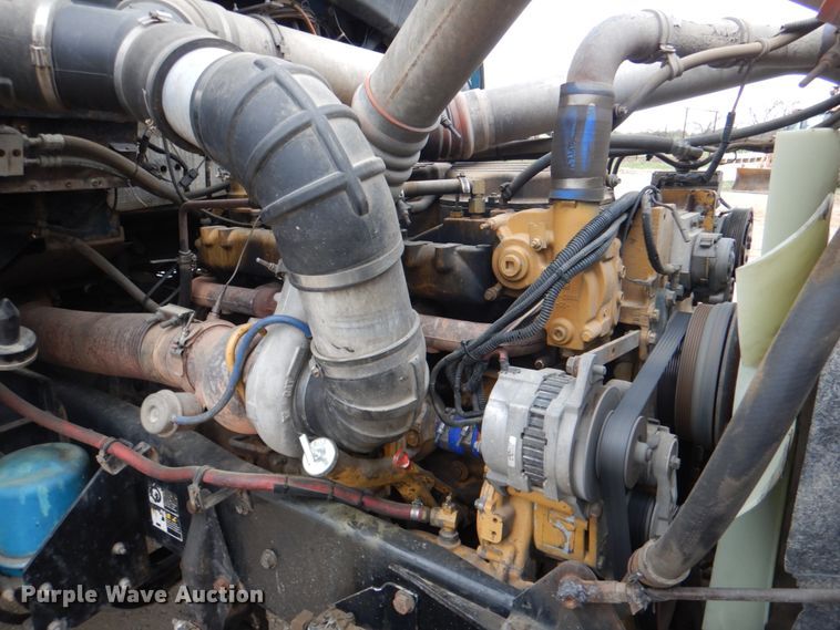 image for item KP9193 2000 Kenworth W900B  semi truck