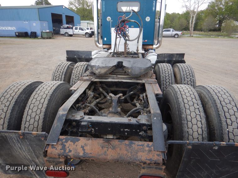 image for item KP9193 2000 Kenworth W900B  semi truck