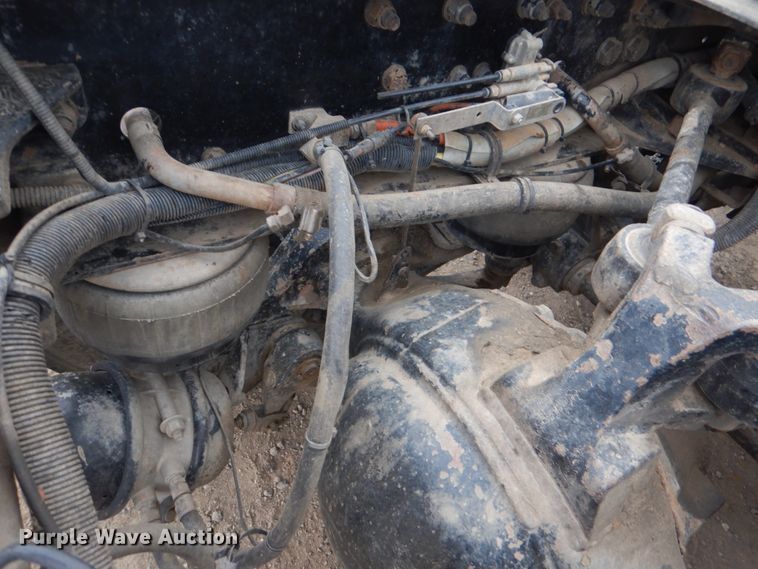 image for item KP9193 2000 Kenworth W900B  semi truck