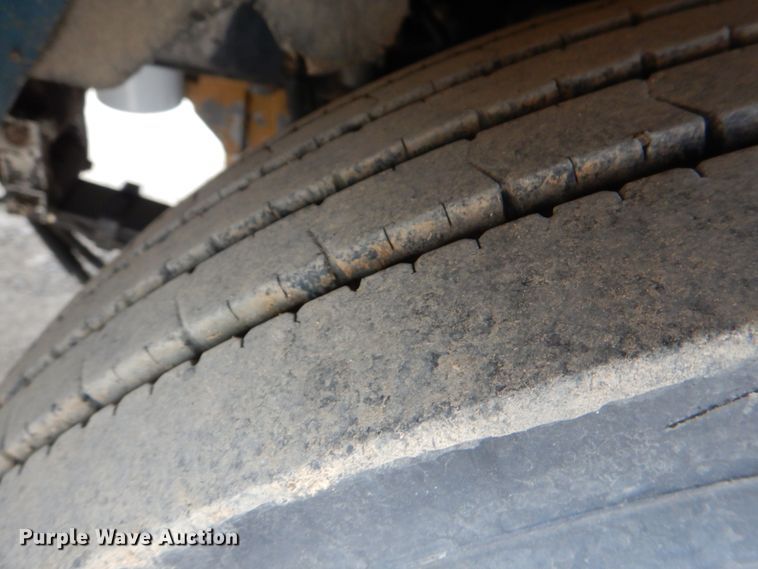 image for item KP9193 2000 Kenworth W900B  semi truck