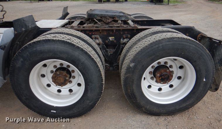 image for item KP9193 2000 Kenworth W900B  semi truck