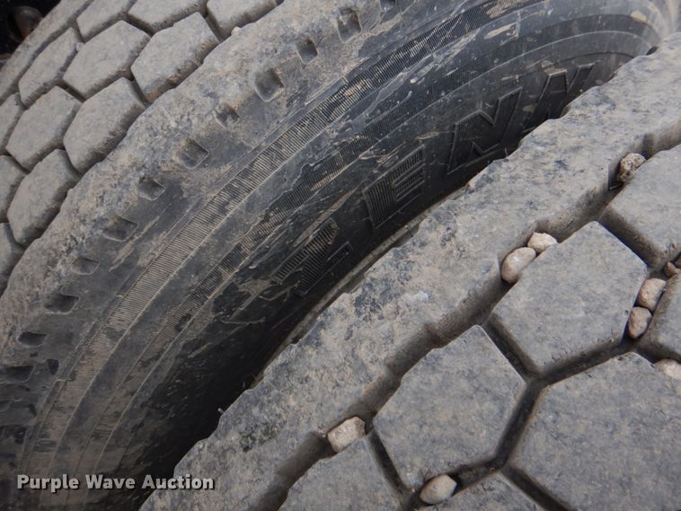 image for item KP9193 2000 Kenworth W900B  semi truck