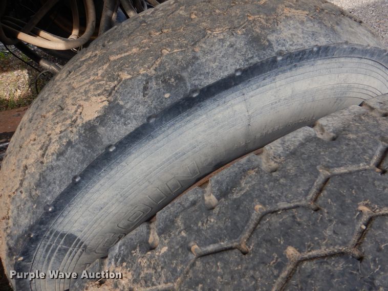 image for item KP9194 2017 EMI 32-ED-2  end dump trailer