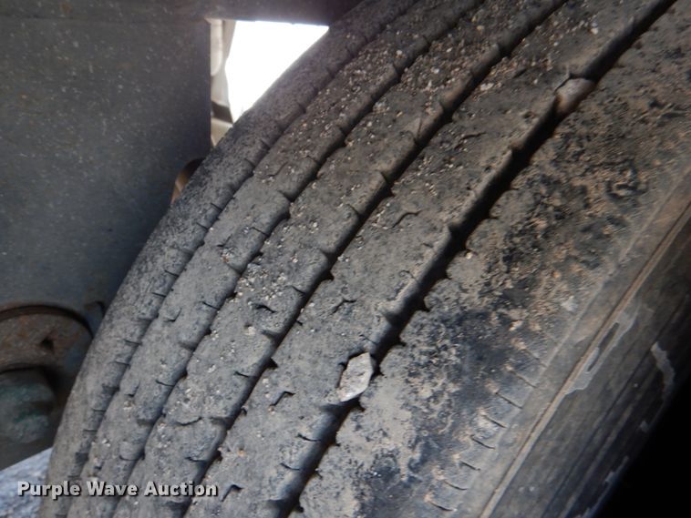 image for item KP9227 2007 Utility Trailer  dry van trailer