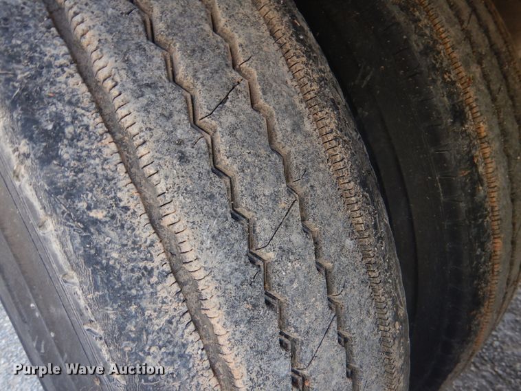 image for item KP9227 2007 Utility Trailer  dry van trailer