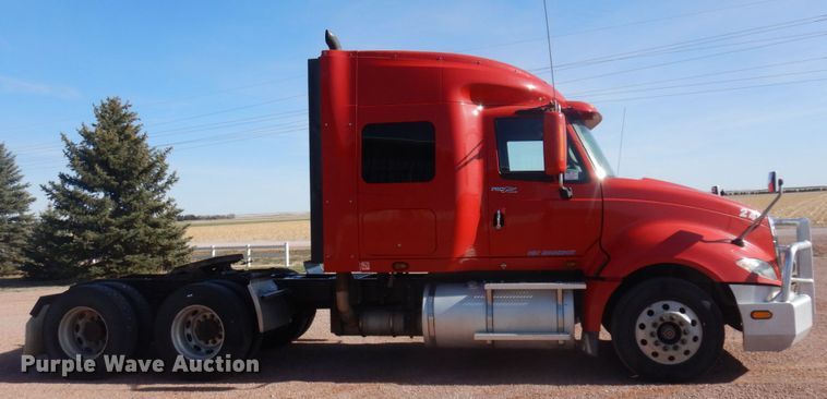 image for item KU9709 2008 International ProStar  semi truck
