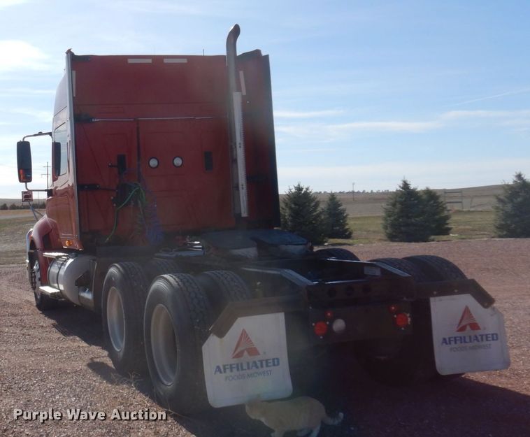 image for item KU9709 2008 International ProStar  semi truck