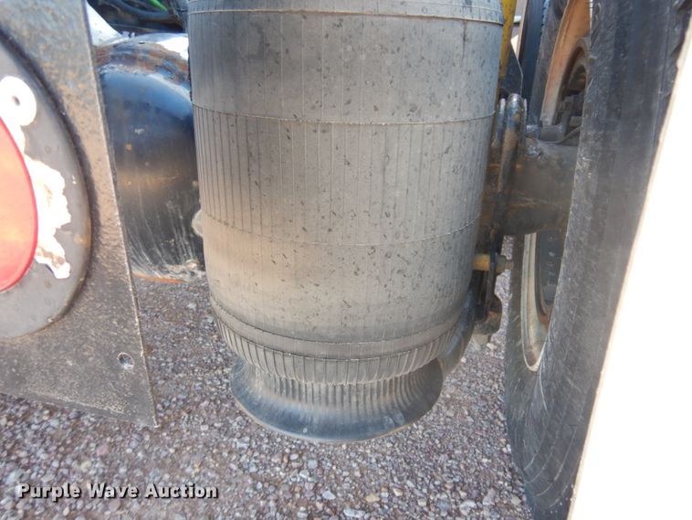 image for item KU9709 2008 International ProStar  semi truck