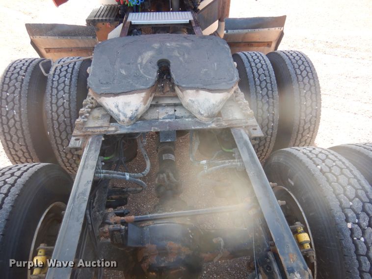 image for item KU9709 2008 International ProStar  semi truck