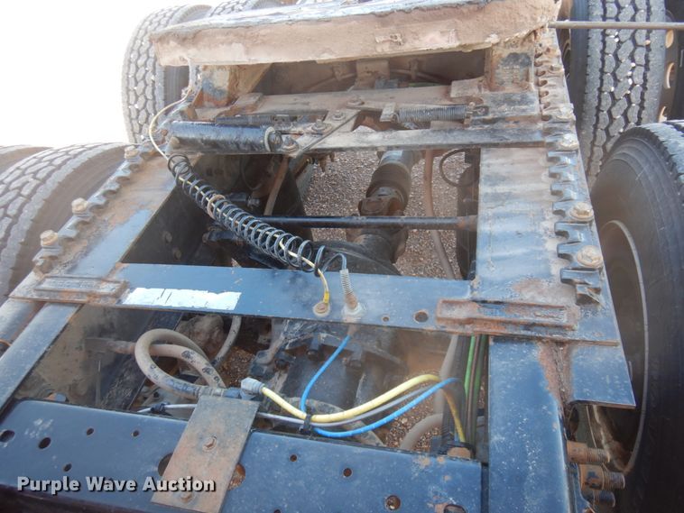 image for item KU9709 2008 International ProStar  semi truck