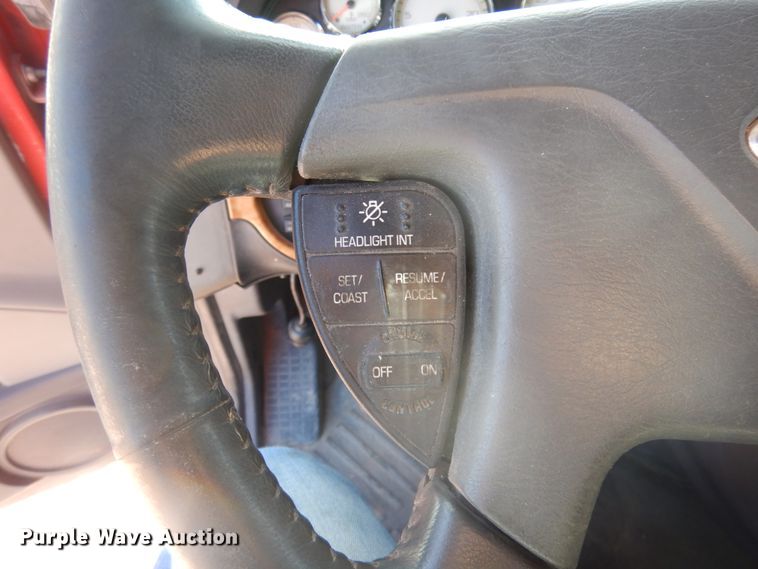 image for item KU9709 2008 International ProStar  semi truck