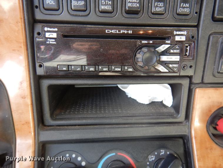 image for item KU9709 2008 International ProStar  semi truck