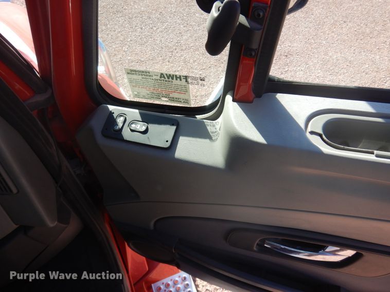 image for item KU9709 2008 International ProStar  semi truck