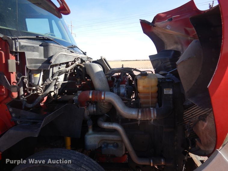 image for item KU9709 2008 International ProStar  semi truck