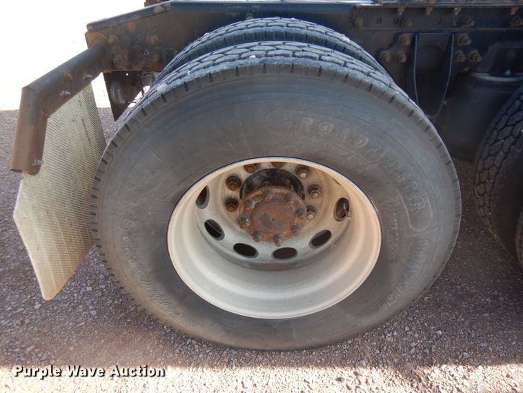 image for item KU9709 2008 International ProStar  semi truck