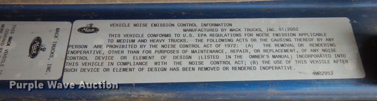 image for item MF9536 2002 Mack CX613  semi truck