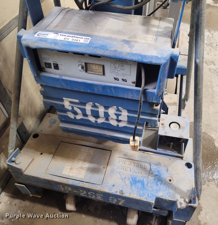 image for item BY9481 Genie IWP-25S  vertical lift