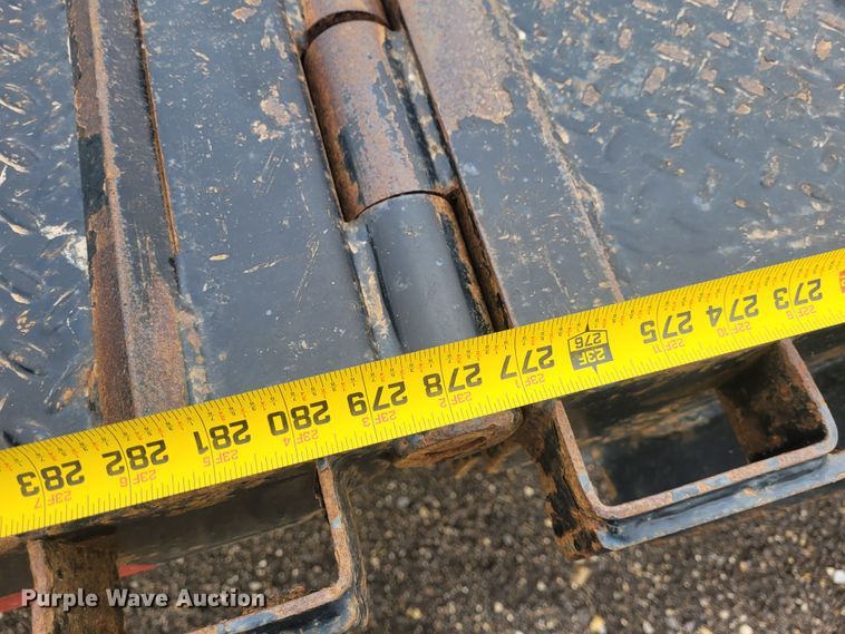 image for item BY9482 2017 Load Trail  equipment trailer